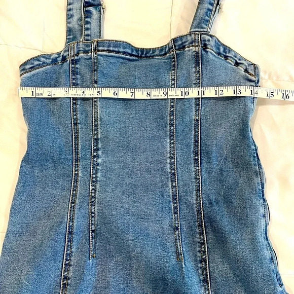 ☀️2 for $15☀️Denim mini dress, fitted but with stretch. Size L, Forever 21 - Picture 6 of 8